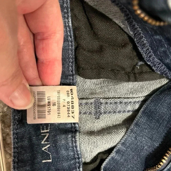 Lane Bryant Jean Shorts size 16 Bermuda - Picture 4 of 4